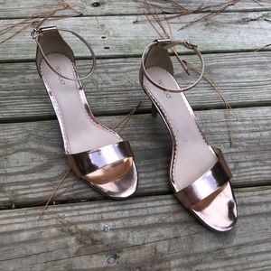 Rose gold heels 👠 gorgeous color 3” heel